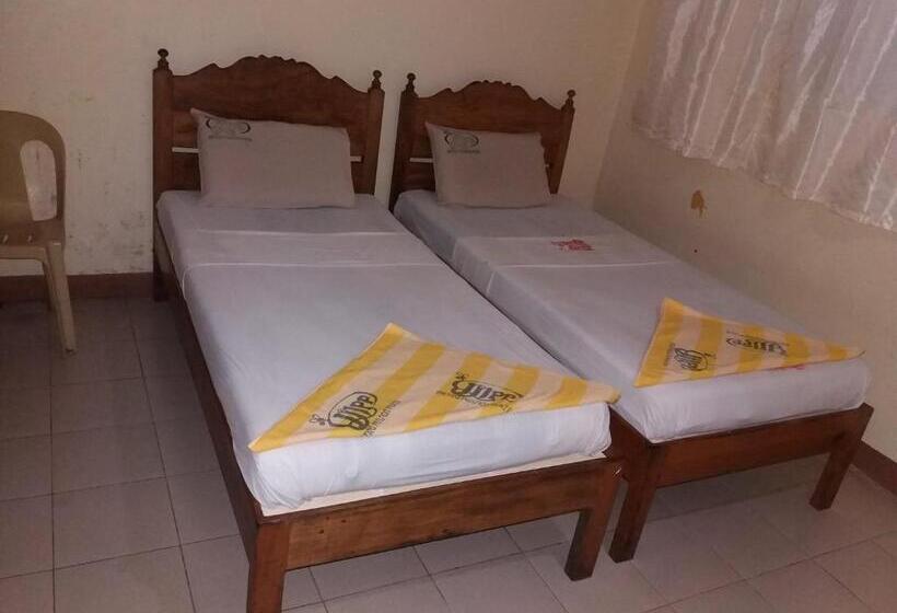 فندق Bee Hub Pension