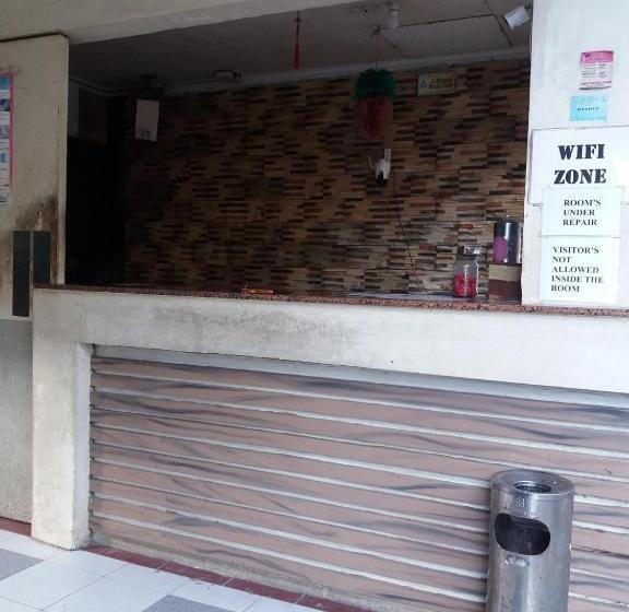 فندق Bee Hub Pension