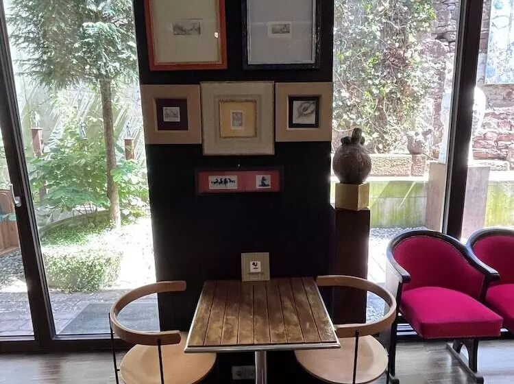 Anno Domini 1716  Boutique