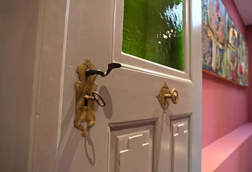 Anno Domini 1716  Boutique