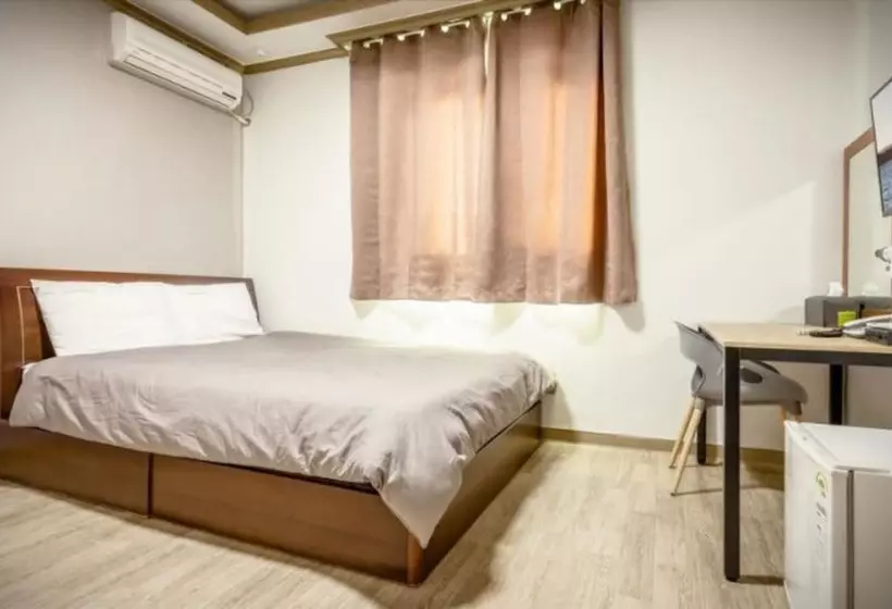 Gangneung Naiad Pension