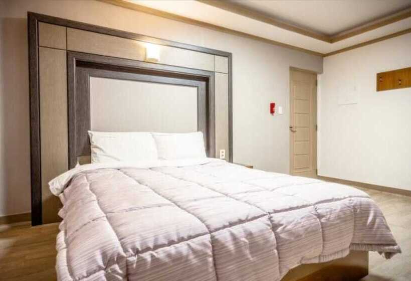 Gangneung Naiad Pension