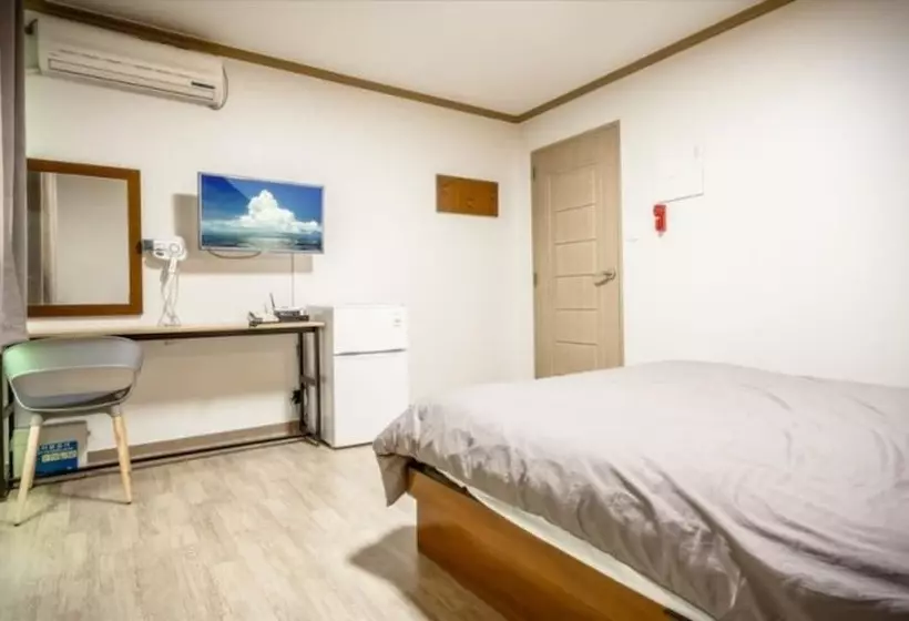 Gangneung Naiad Pension