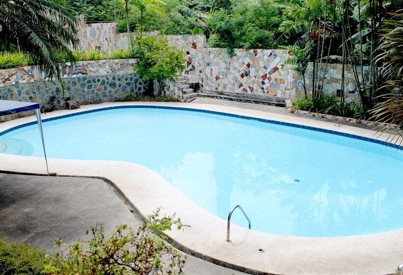 هتل Altaroca Mountain Resort Antipolo