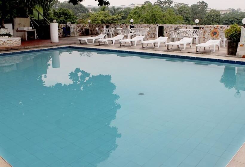 هتل Altaroca Mountain Resort Antipolo