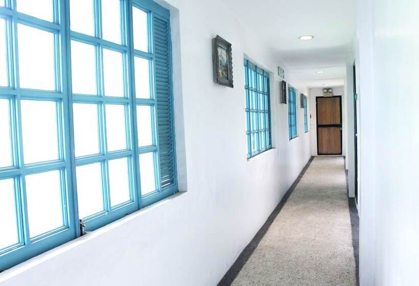 هتل Altaroca Mountain Resort Antipolo