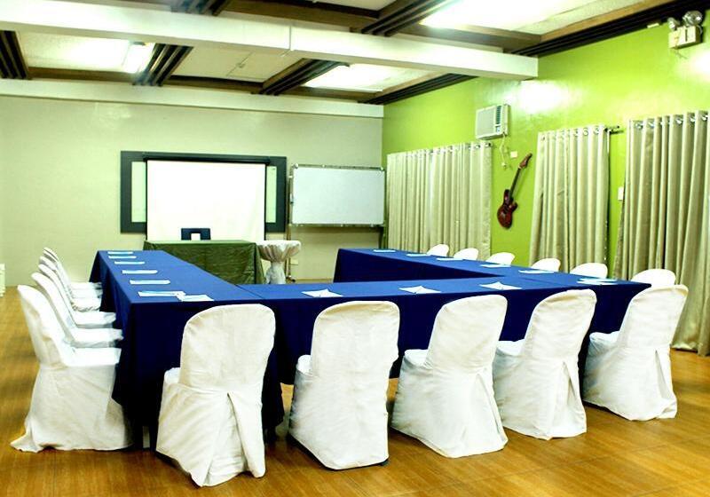 هتل Altaroca Mountain Resort Antipolo