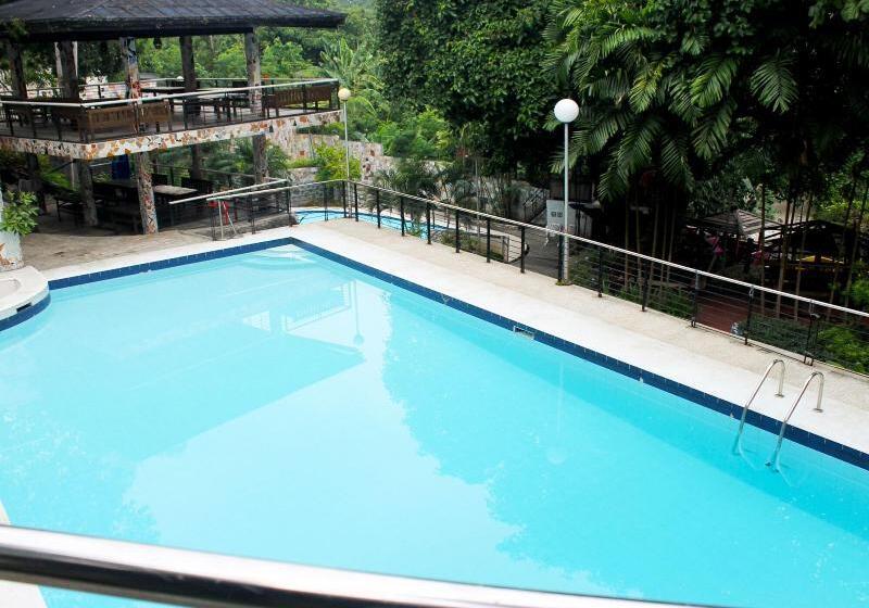 هتل Altaroca Mountain Resort Antipolo