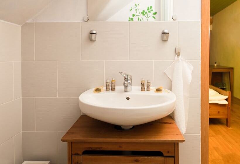 هتل Guesthouse Estate Magovac