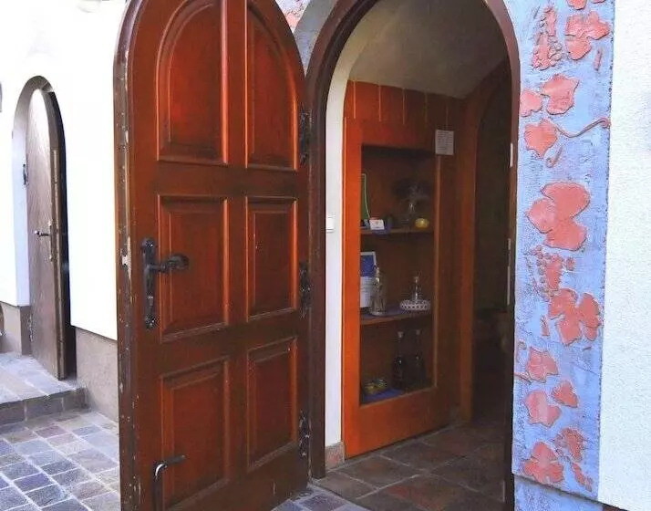 هتل Guesthouse Estate Magovac