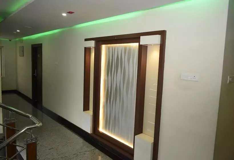 هتل Shri Subham Residency