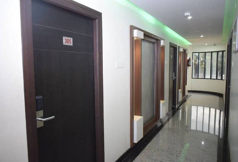 هتل Shri Subham Residency