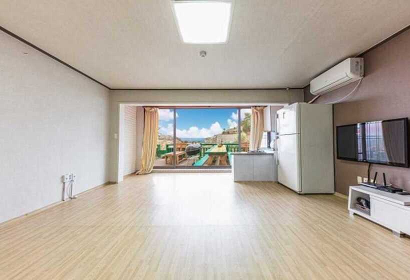 Hotel Yangyang Silver Sea Pension