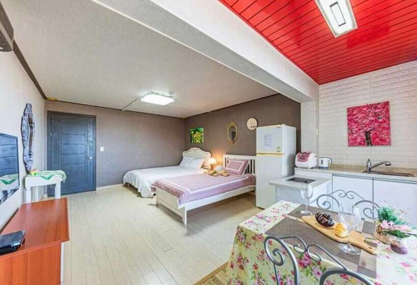 Hotel Yangyang Silver Sea Pension