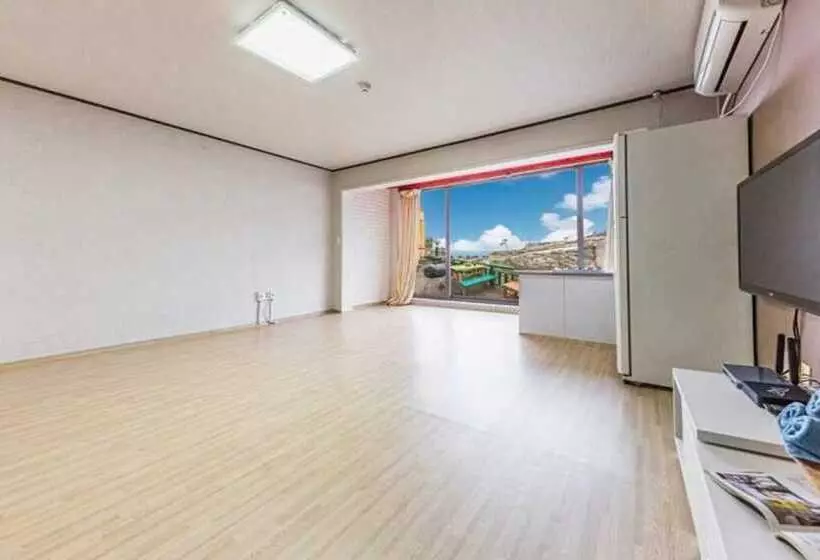 Hotelli Yangyang Silver Sea Pension