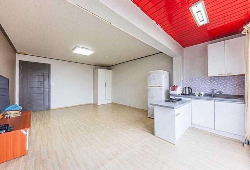 Hotel Yangyang Silver Sea Pension