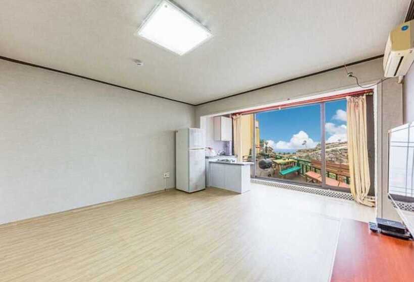 Hotel Yangyang Silver Sea Pension