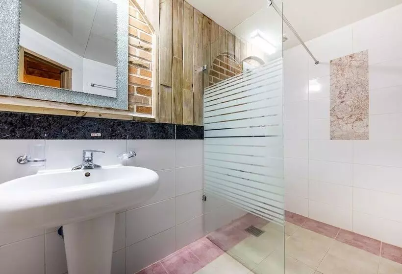 Motelli The Seven Dwarfs In The Eumseong Forest