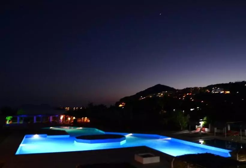 Majatalo Galini Tropica