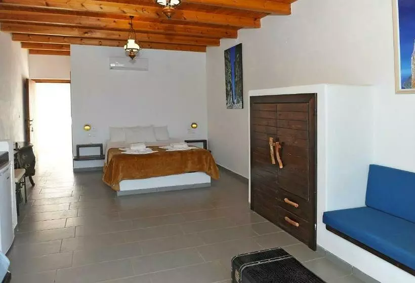 Majatalo Galini Tropica