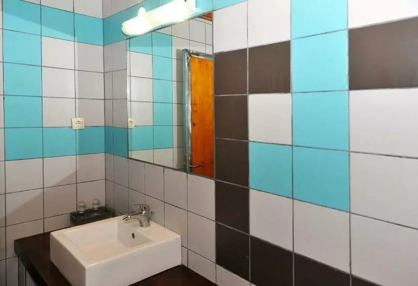 Majatalo Galini Tropica