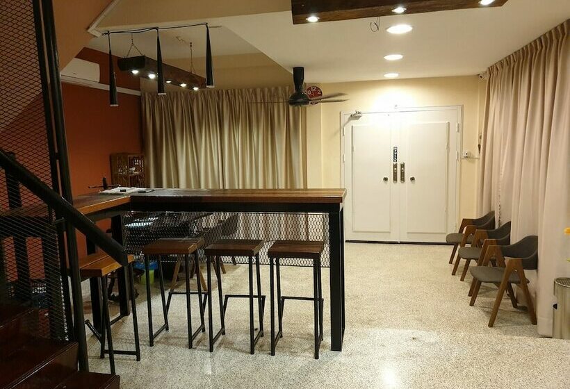 膳宿费 The Boxs Container