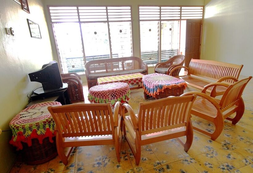 Spot On 2825 Hotel Mutiara