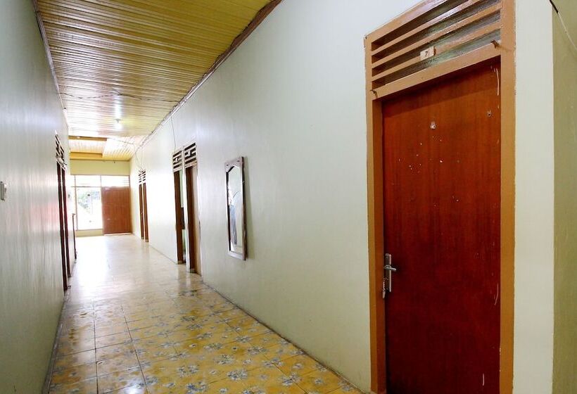 Spot On 2825 Hotel Mutiara