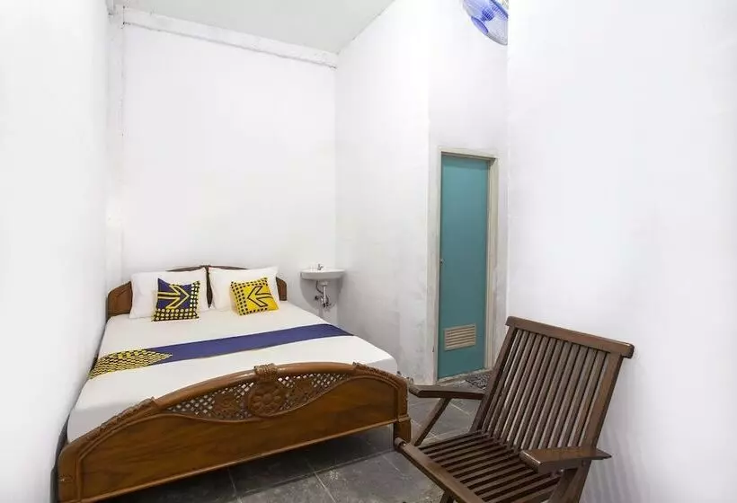 Hotelli Spot On 1055 Sakura Homestay Syariah