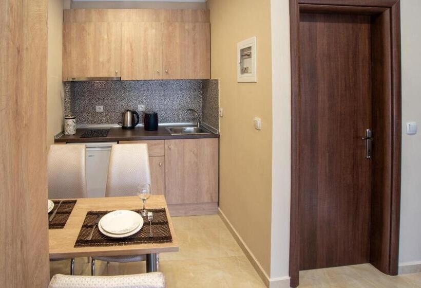 فندق Valery Apartments
