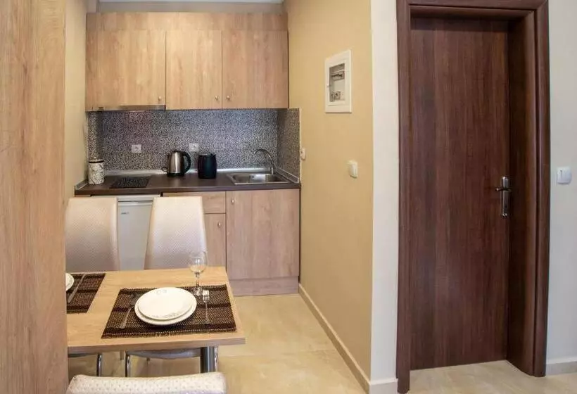 Hotelli Valery Apartments