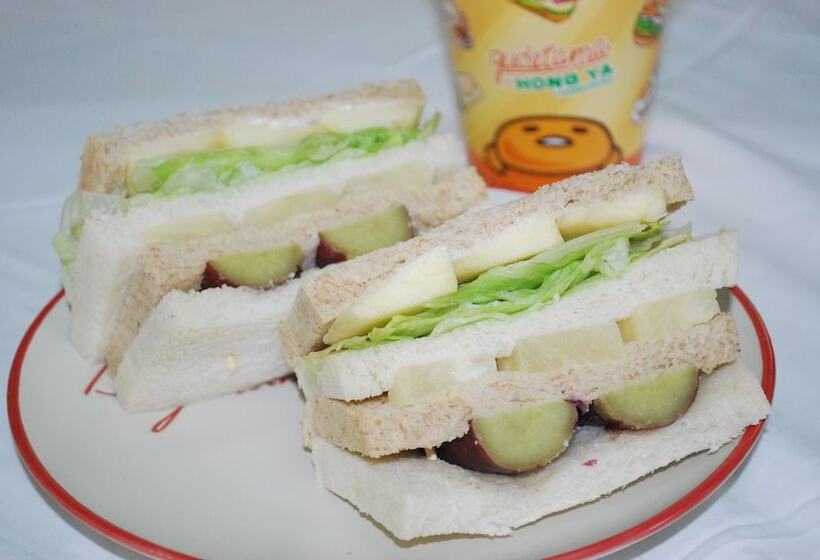 Mooninn Boutique Motel