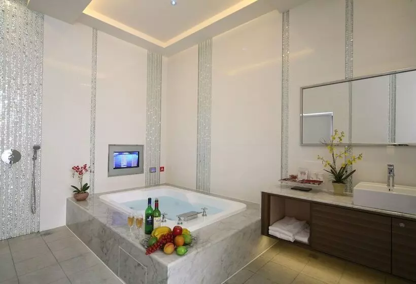 Mooninn Boutique Motel