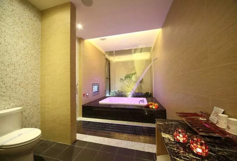 Mooninn Boutique Motel