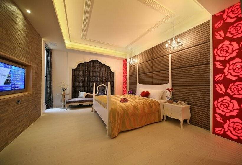 Mooninn Boutique Motel