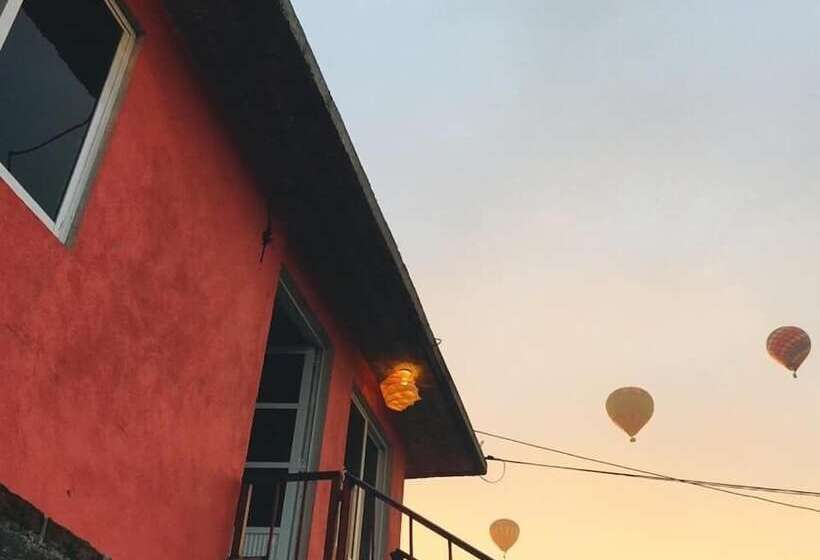 Отель 400 Rabbits Hostel