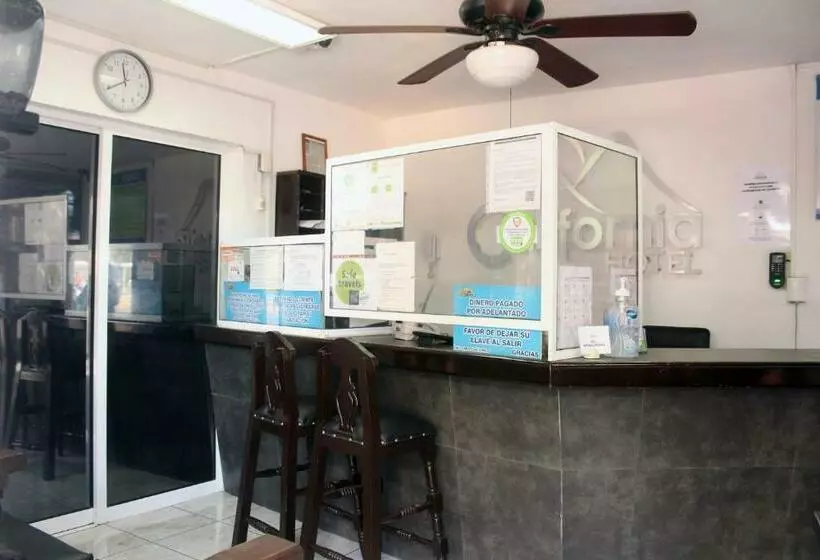 ホテル California