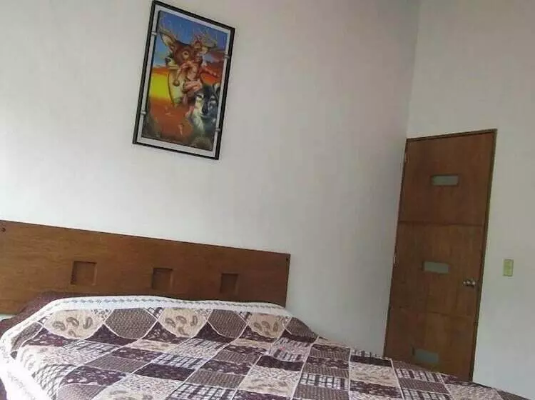 هتل Casa Maximiliano