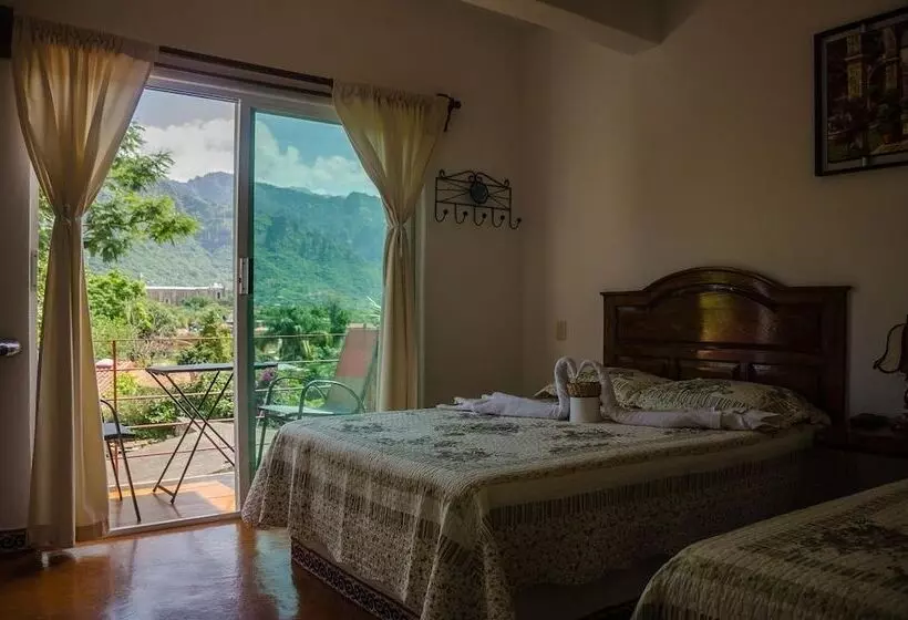 هتل Casa Maximiliano