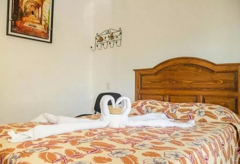 هتل Casa Maximiliano