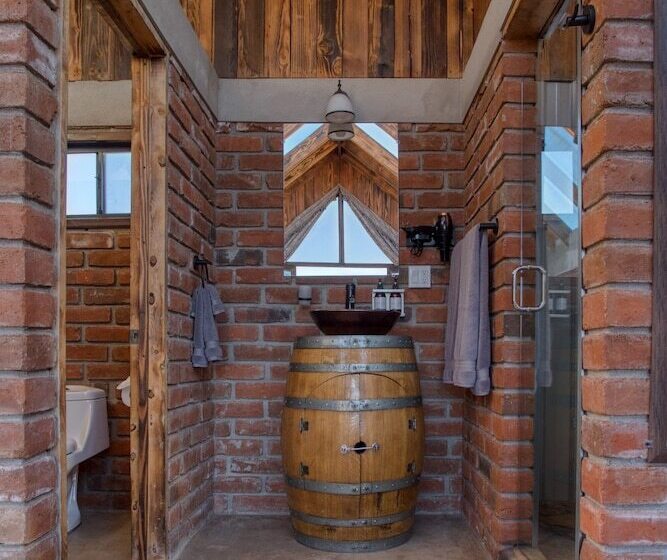 ホテル Don Tomas Viñedo Cabañas