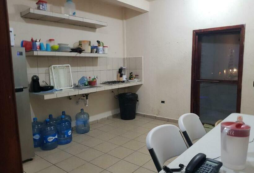 호텔 Hostal El Padrino