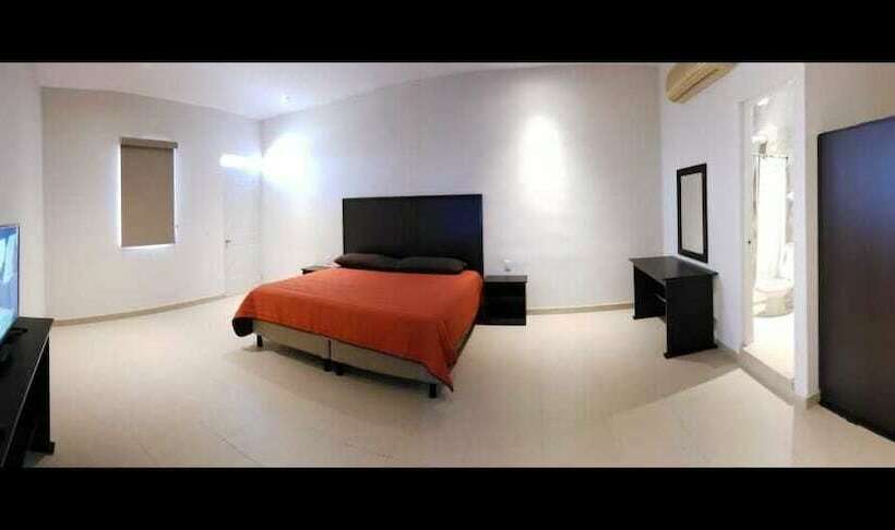 هتل Habitaciones Boulevard