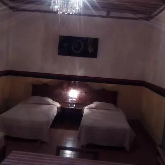 ホテル Hostal La Cruz Verde
