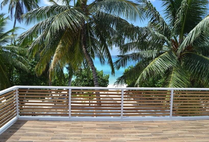 هتل Kinan Retreat