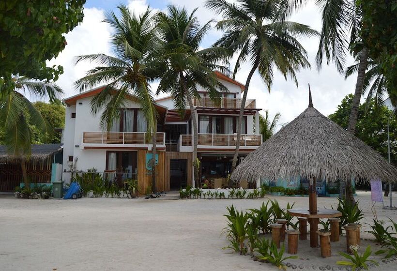 هتل Kinan Retreat