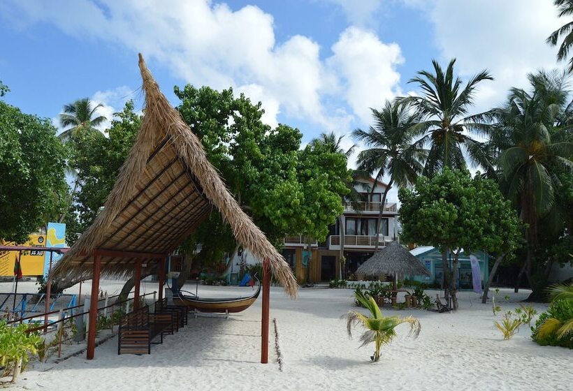 هتل Kinan Retreat