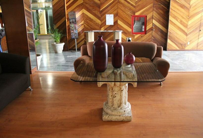 Parador Del Río By Flamingo Hotels Group