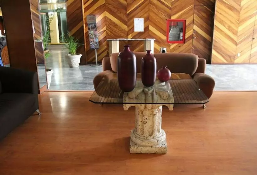 Parador Del Río By Flamingo Hotels Group