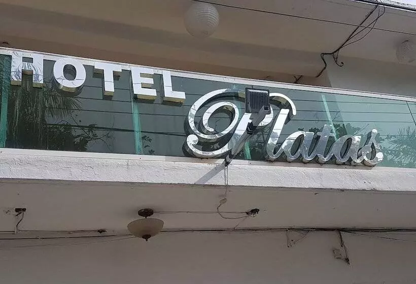 Hotelli Platas